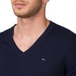 Tommy Hilfiger Denim 1957882957 002 Sötétkék kötött férfi pulóver Tommy Hilfiger Denim 1957882957 002 Sötétkék kötött férfi pulóver