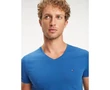Tommy Hilfiger MW0MW09817 431 Férfi v-nyakú slim fit világoskék póló Méret: XXL