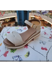 Inuovo Női krém papucsok, szandálok