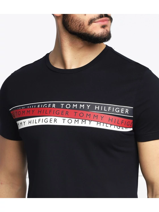 Tommy Hilfiger sötétkék színű férfi póló adrenalinstore